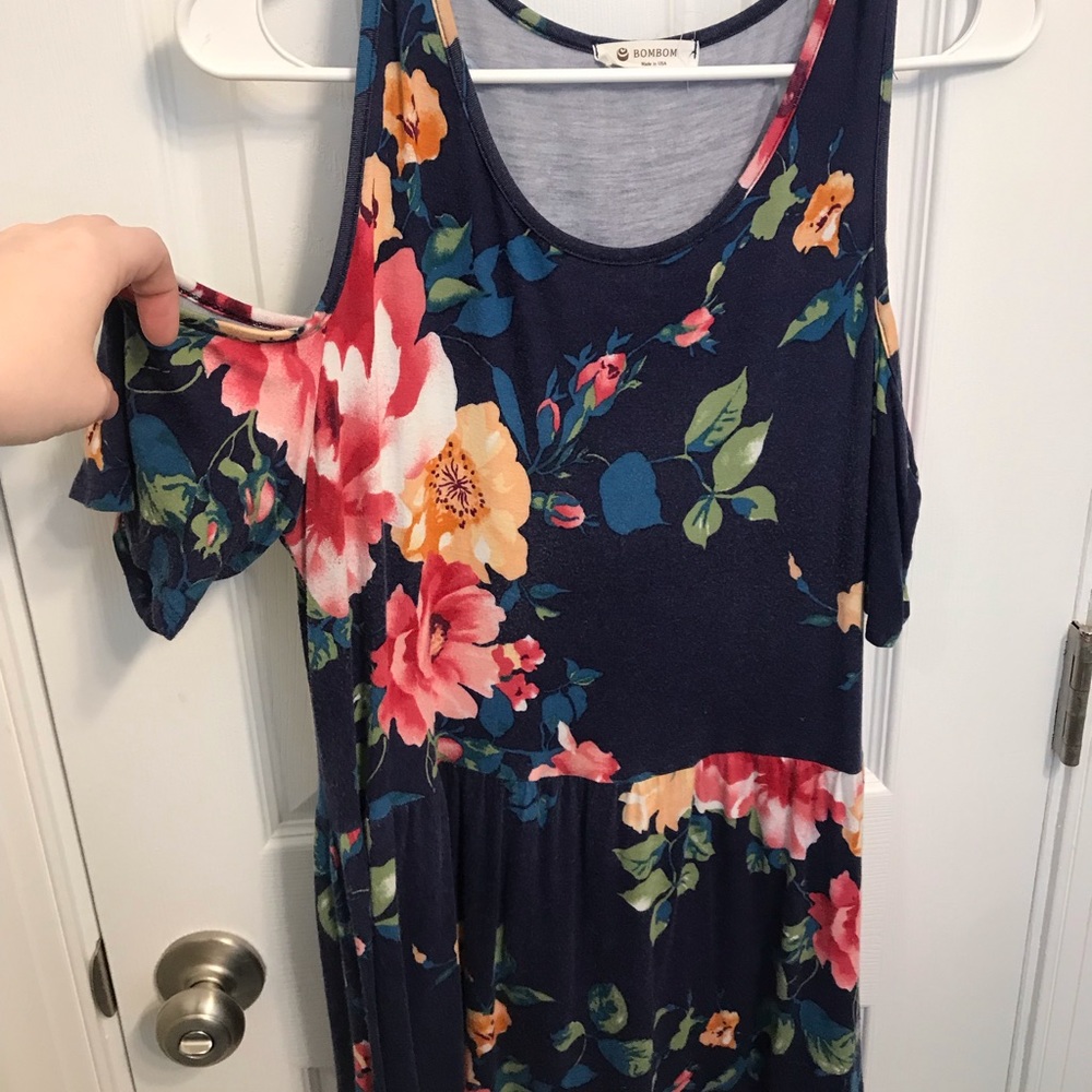 Cold shoulder top